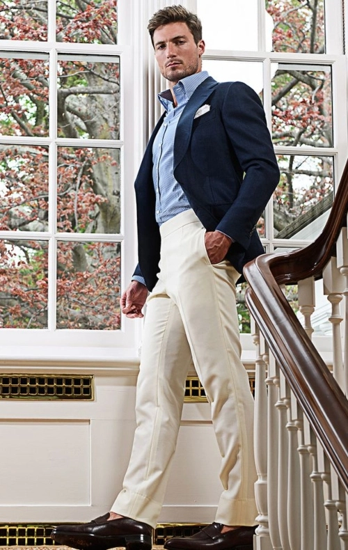 navy blue blazer with cream pants combinations 